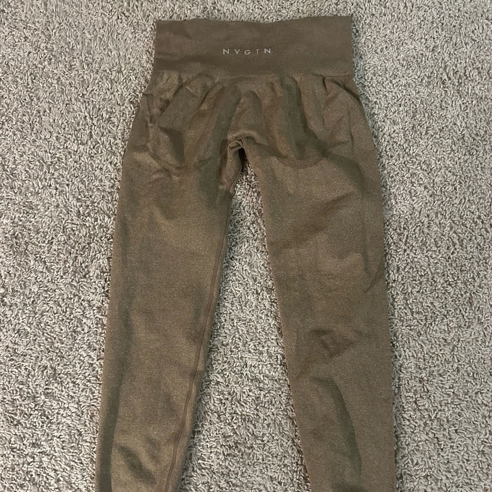 NVGTN Seamless contour legging size M mocha